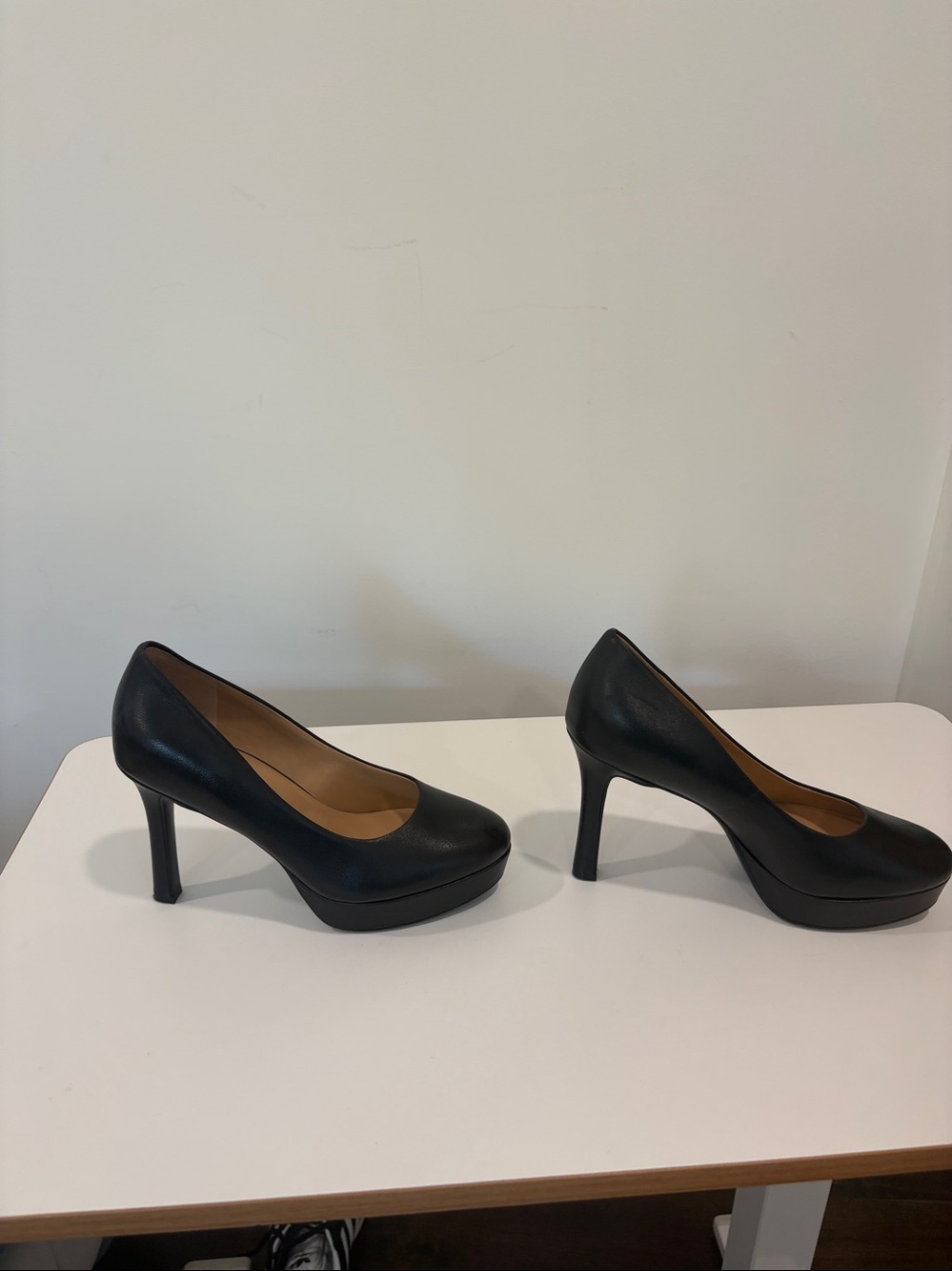Naturalizer Black Leather Round-Toe Platform Pumps - Picture 3 of 9